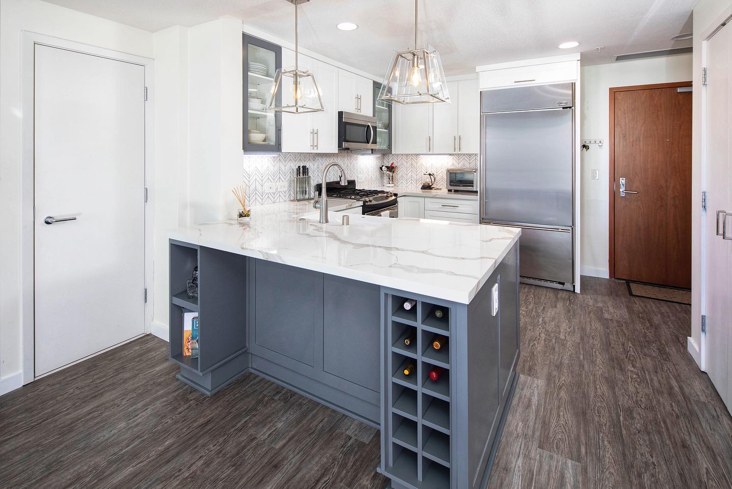 San Diego kitchen design with island